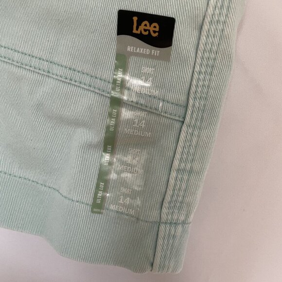 NWT Lee Womens Relaxed Fit Sea Green Shorts Medium Size 14 Summery Style - Picture 3 of 8